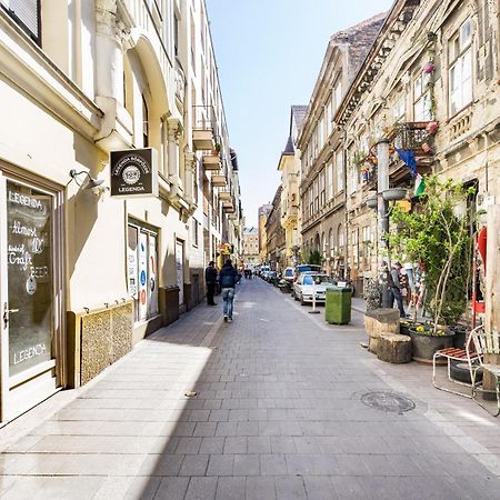 K10 - Kazinczy Street Heritage Suite - Best Location By Bqa Budapest Bagian luar foto