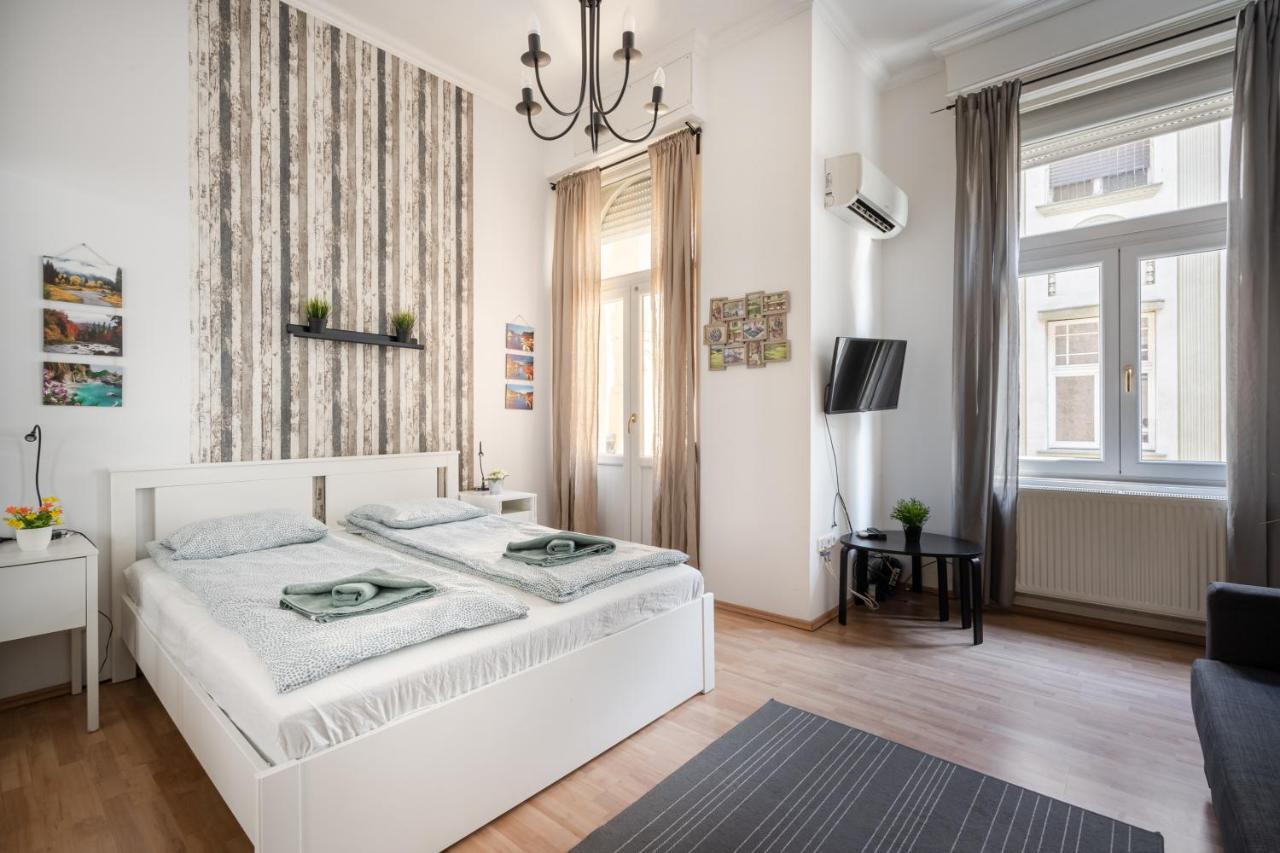 K10 - Kazinczy Street Heritage Suite - Best Location By Bqa Budapest Bagian luar foto
