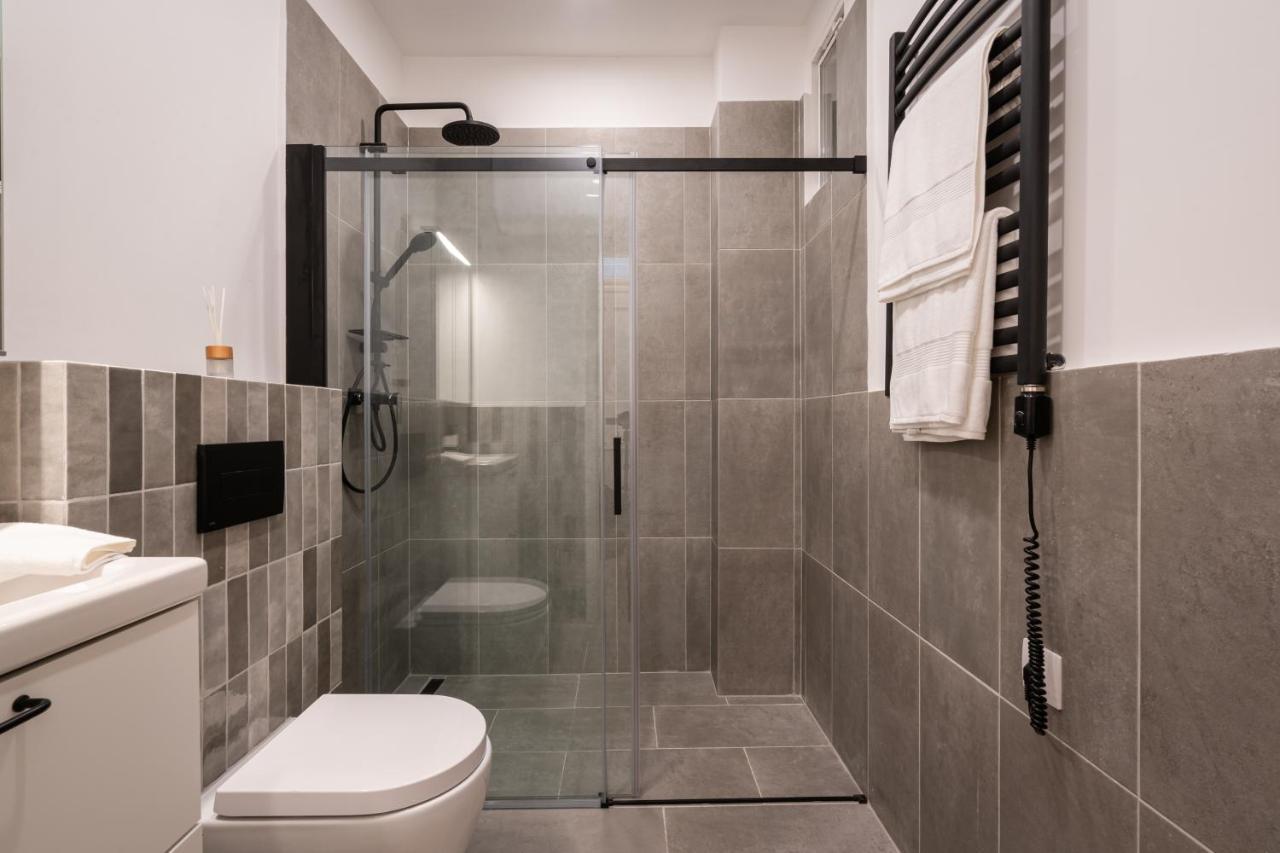 K10 - Kazinczy Street Heritage Suite - Best Location By Bqa Budapest Bagian luar foto