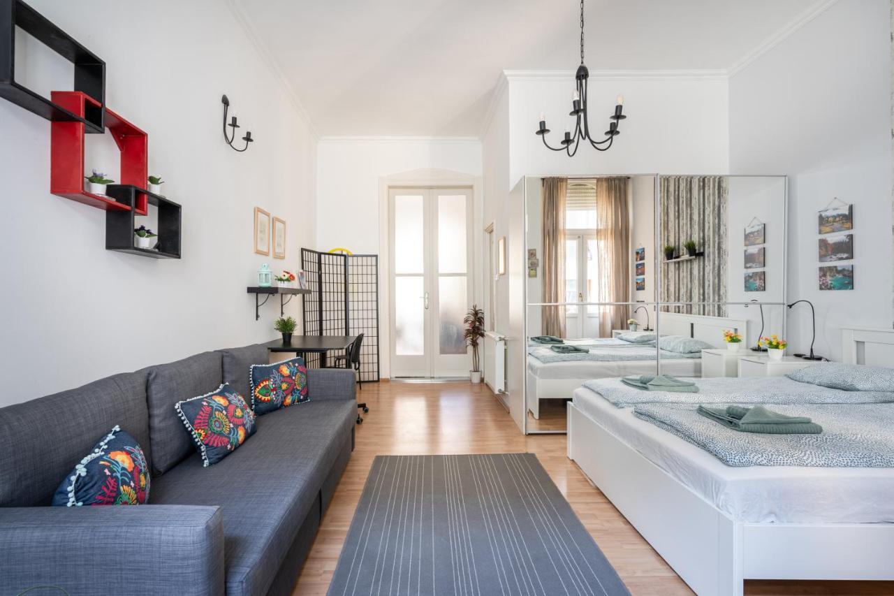 K10 - Kazinczy Street Heritage Suite - Best Location By Bqa Budapest Bagian luar foto