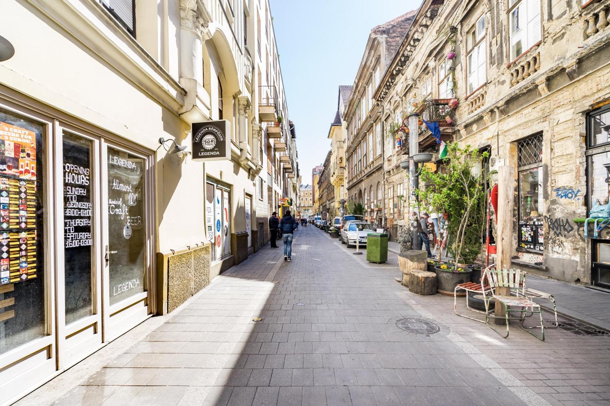 K10 - Kazinczy Street Heritage Suite - Best Location By Bqa Budapest Bagian luar foto
